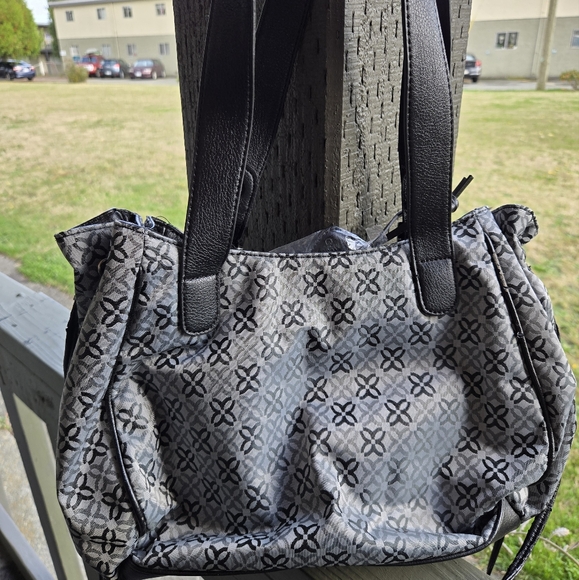 D-Fusion black purse - Picture 2 of 5